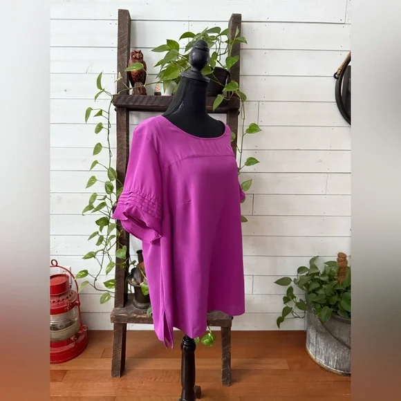 Avenue Vibrant Magenta Blouse - Picture 14 of 17